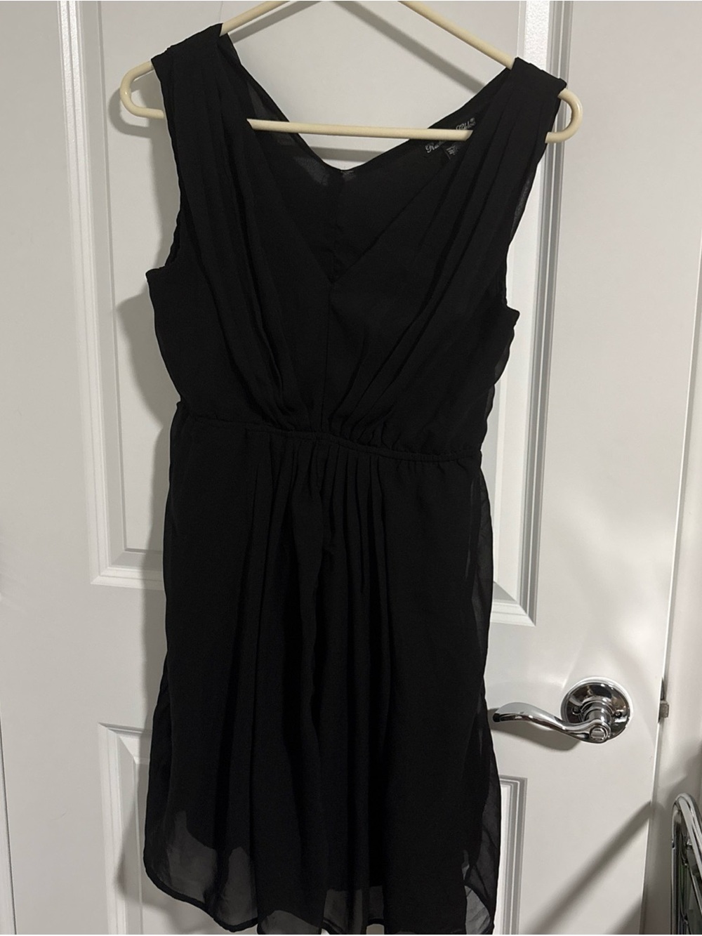 Rachael & Chloe Sleeveless Black Mini Dress M